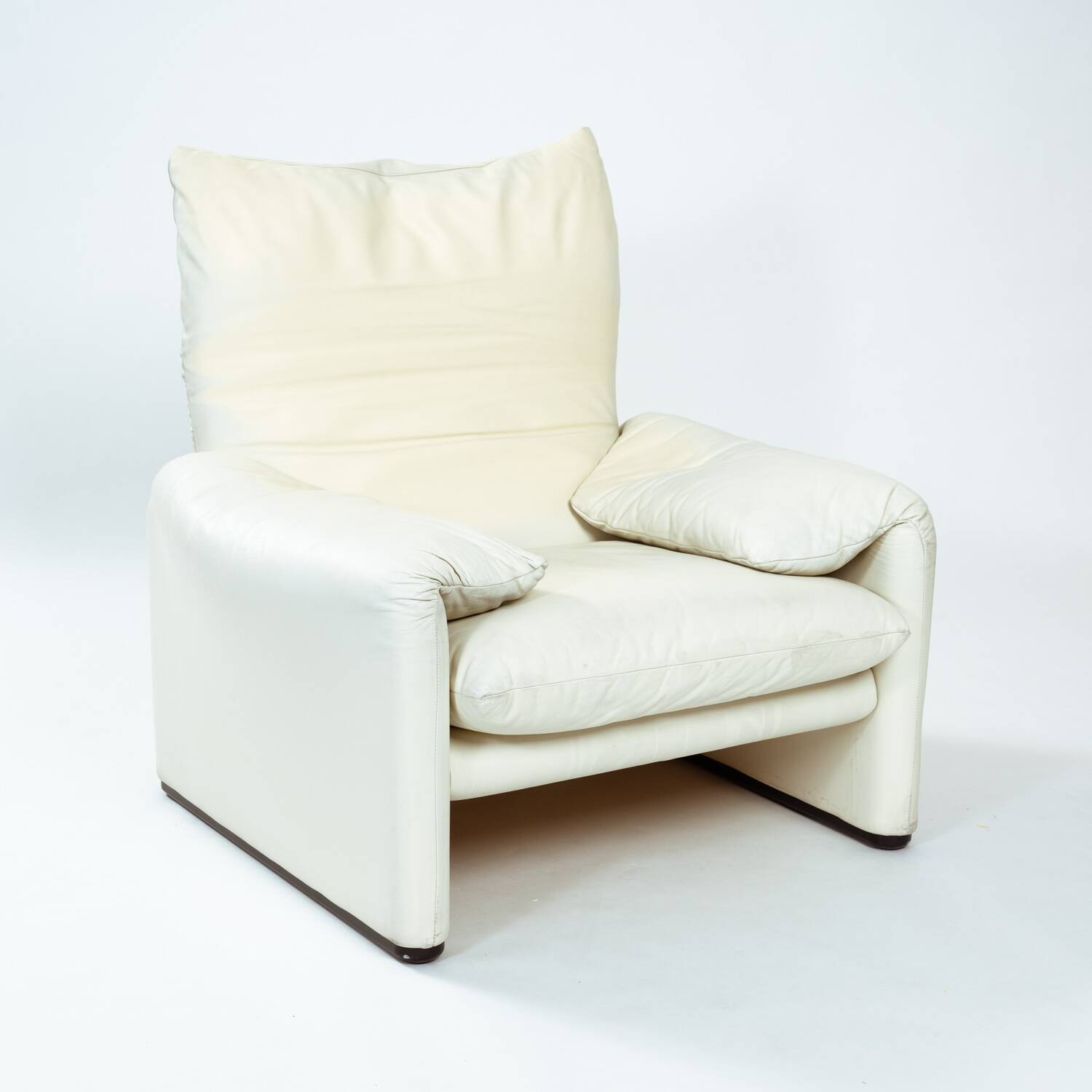 Chaise Maralunga de Vico Magistretti en cuir blanc