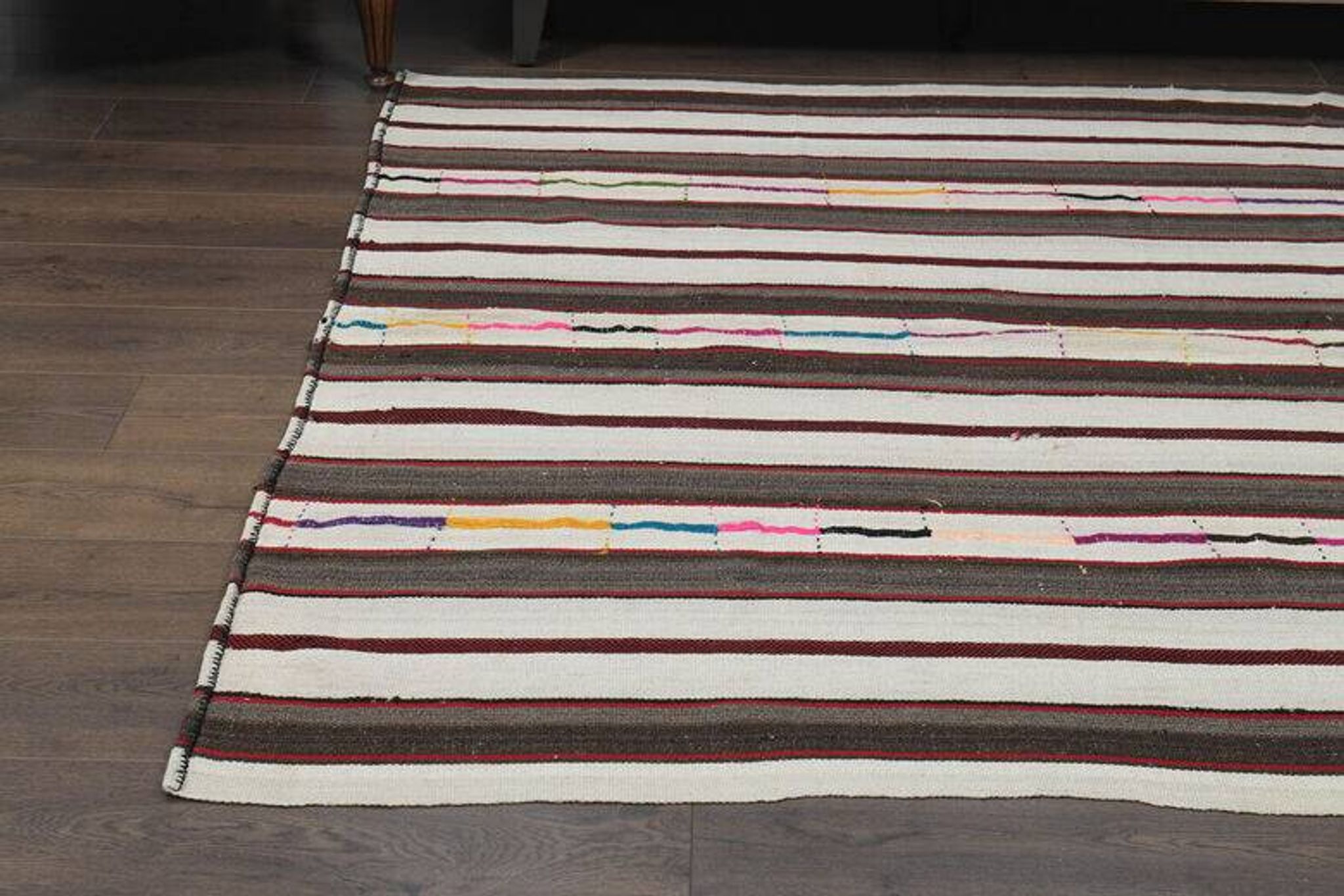 Vintage kilim rug for living room 189x259