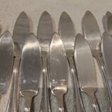 11 silver-plated fish forks and 11 fish knives by silversmith Ercuis Nil