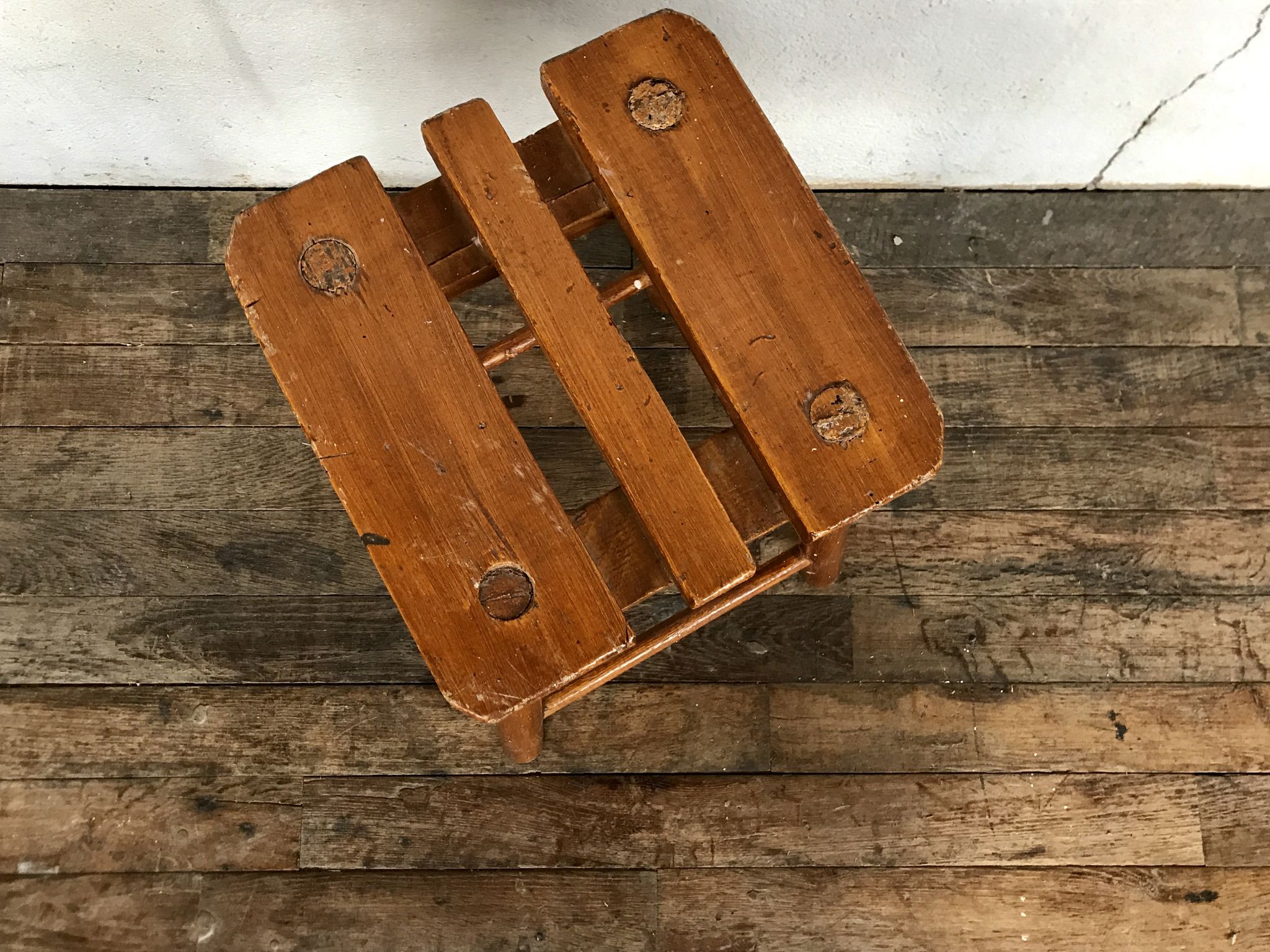 Brutalist primitive stool wears tripod plant solid wooden sofa tip 1950 Furniture decoration