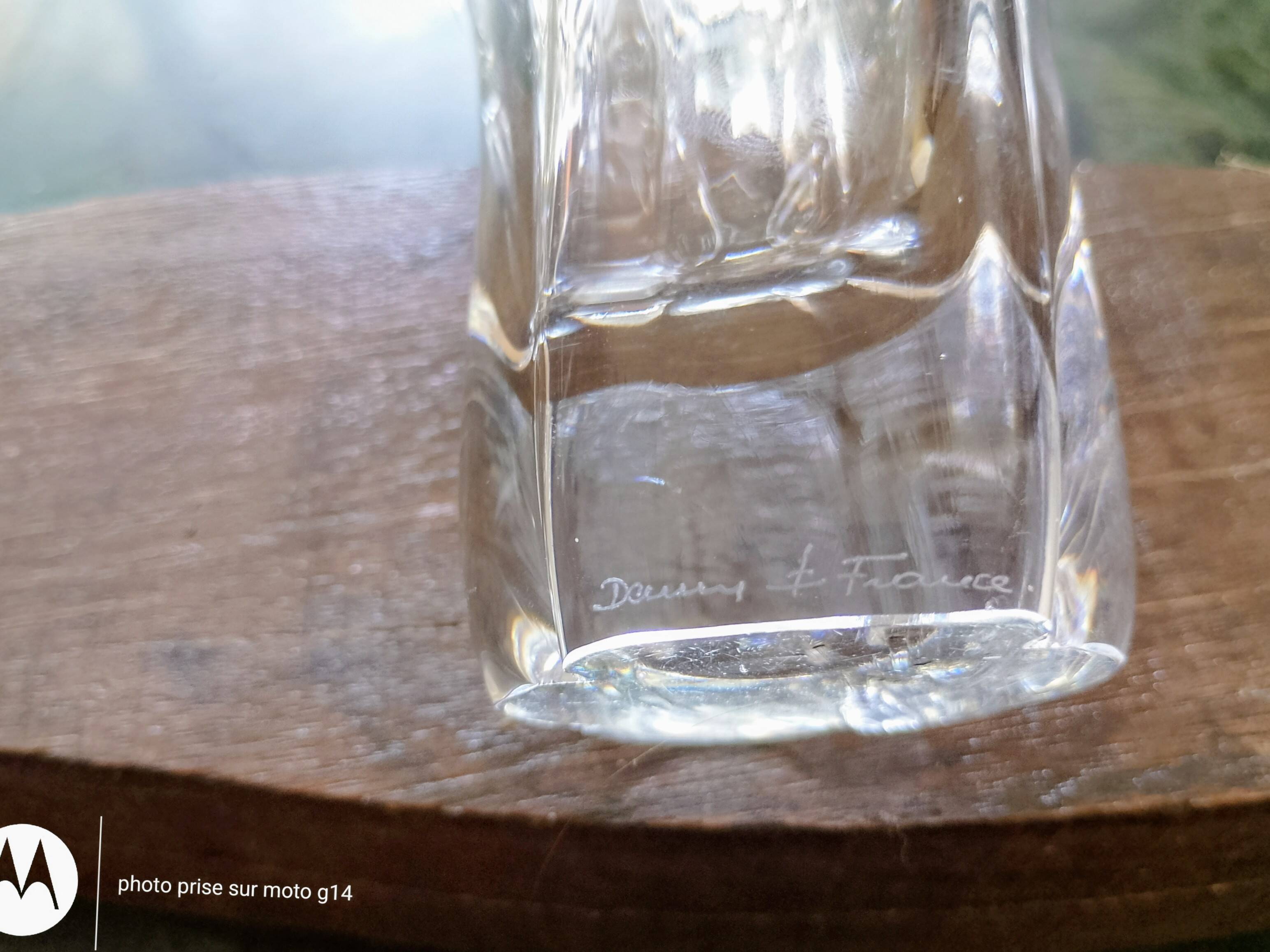 Crystal vase from Daum France – Authentic and signed – Perfect condition