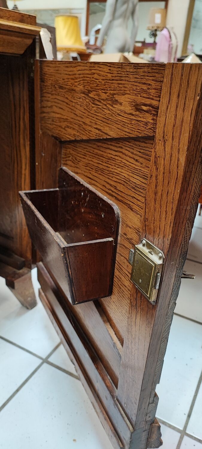 Necchi furniture and sewing machine