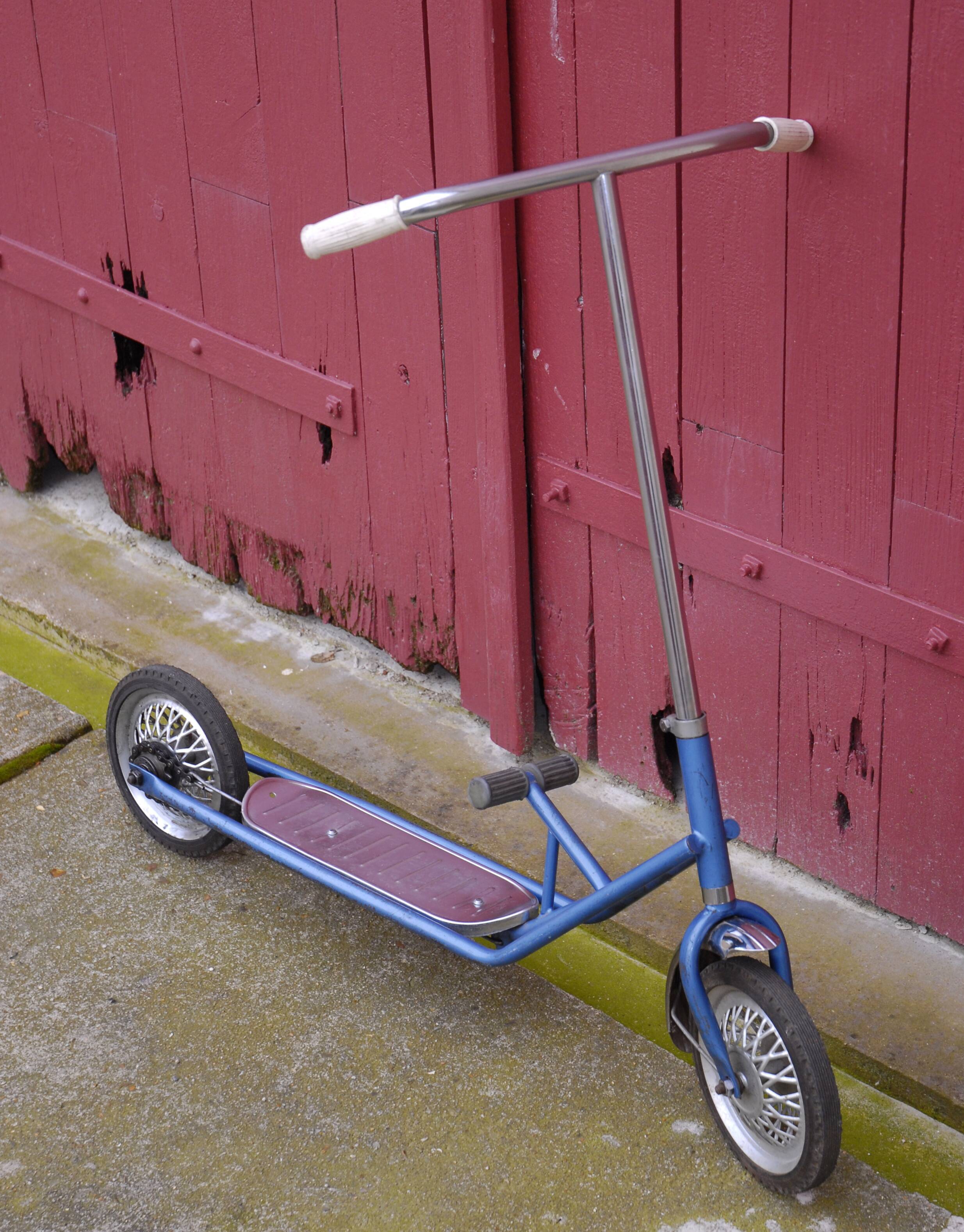 Scooter vintage blue color with chrome 50/60 years