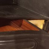 Corner shelf