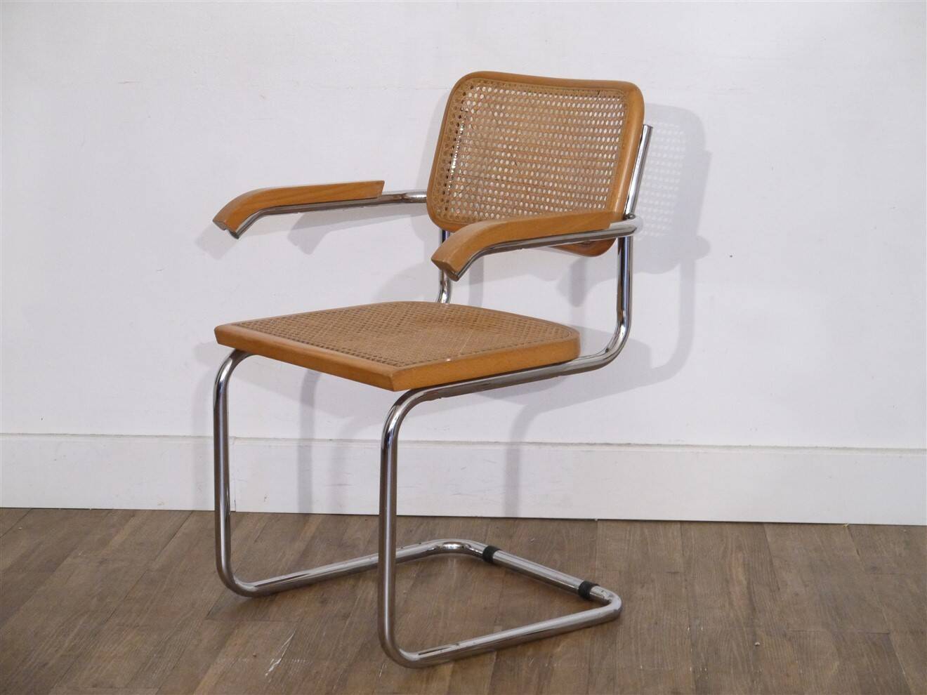 Fauteuil Cesca en bois metal et cannage 1970