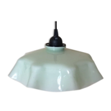Opaline suspension