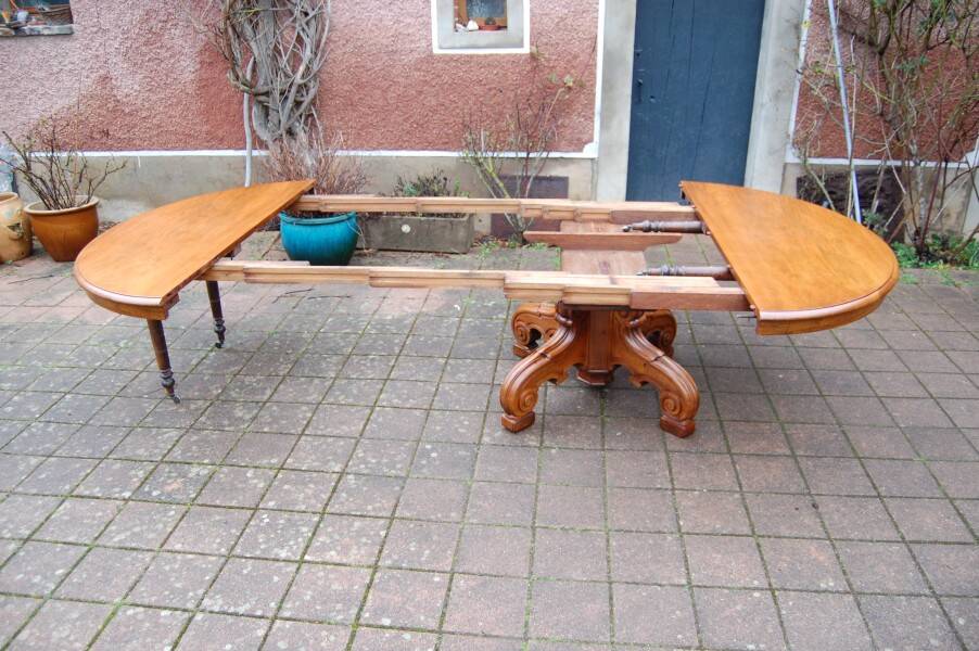 Napoleon III walnut dining table for 20 settings.
