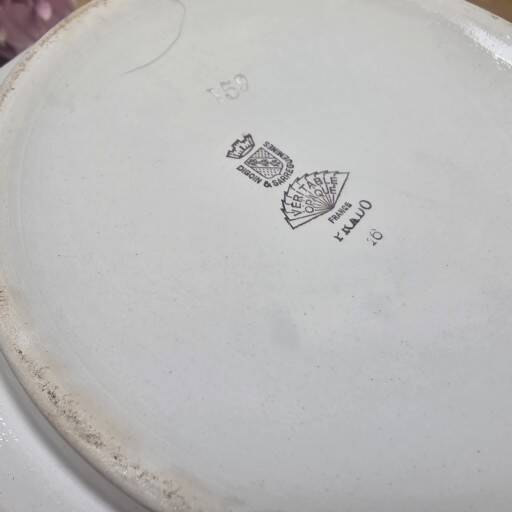 Soup tureen Digoin Sarreguemines Prado