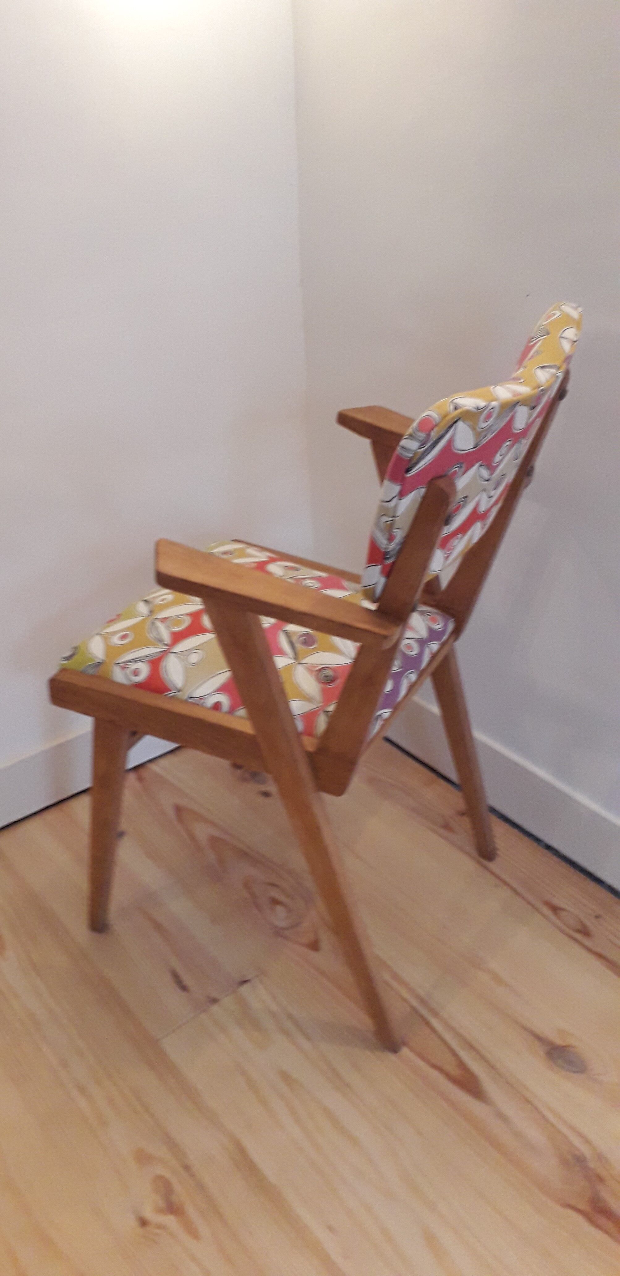 Armchair feet compass 60s