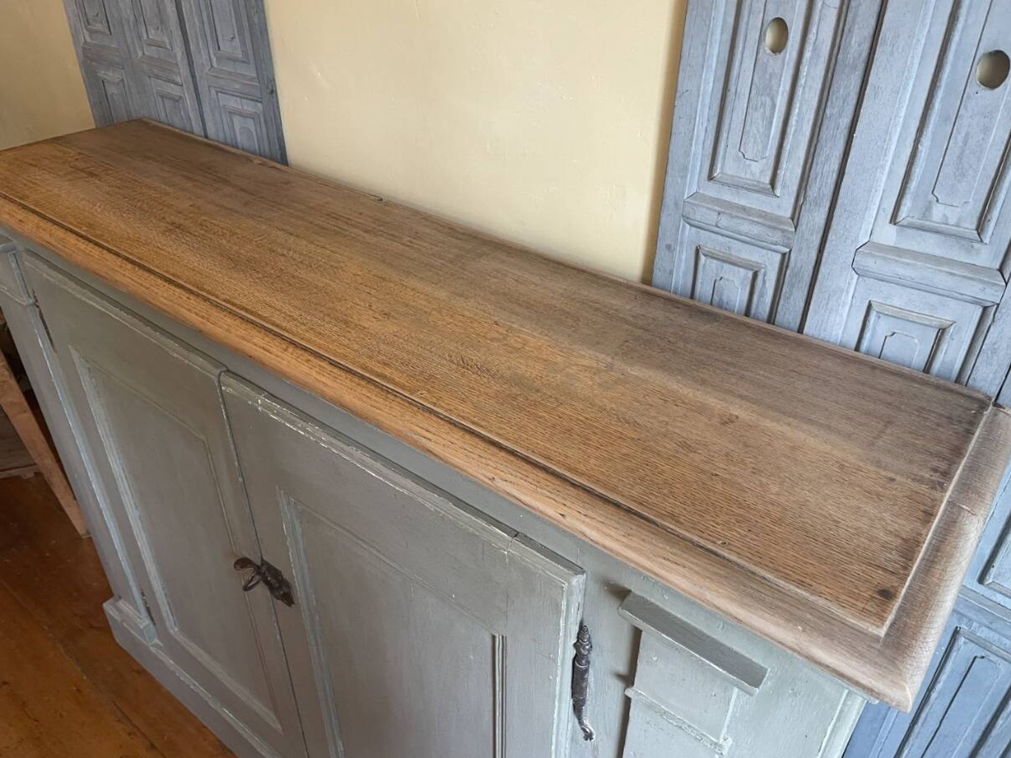 Large kitchen buffet cupboard chest of drawers