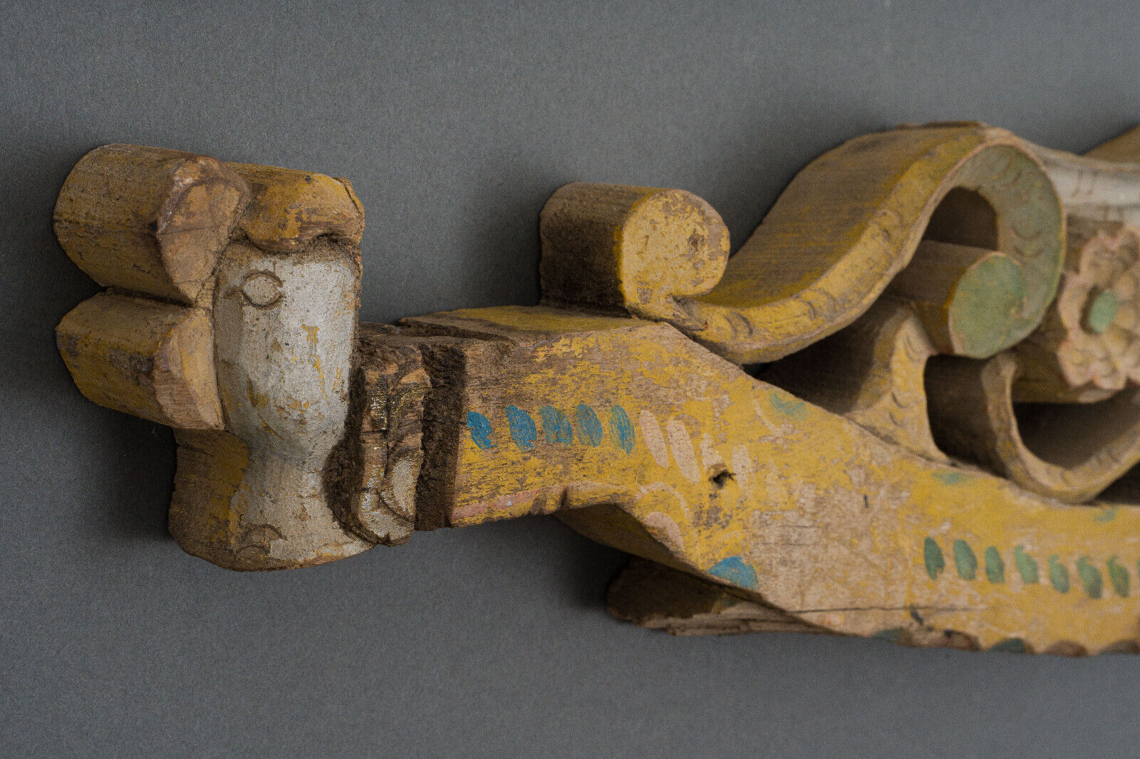 Polychrome carved wooden element decoration of winged animals XXth India