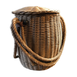 Wicker pan and vintage rope