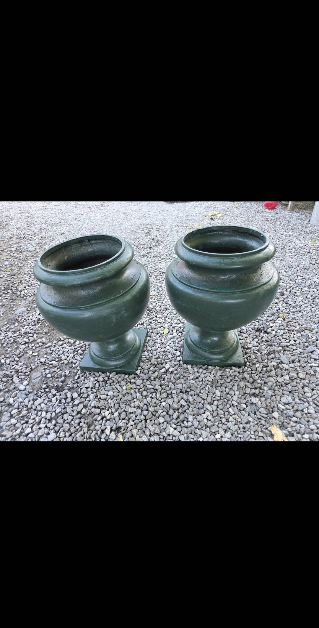 Paire de vases medicis en fonte du XIXème