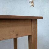 Table / desk