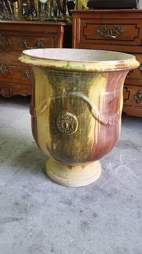 Large glazed terracotta flower pot the Madeleine Anduze