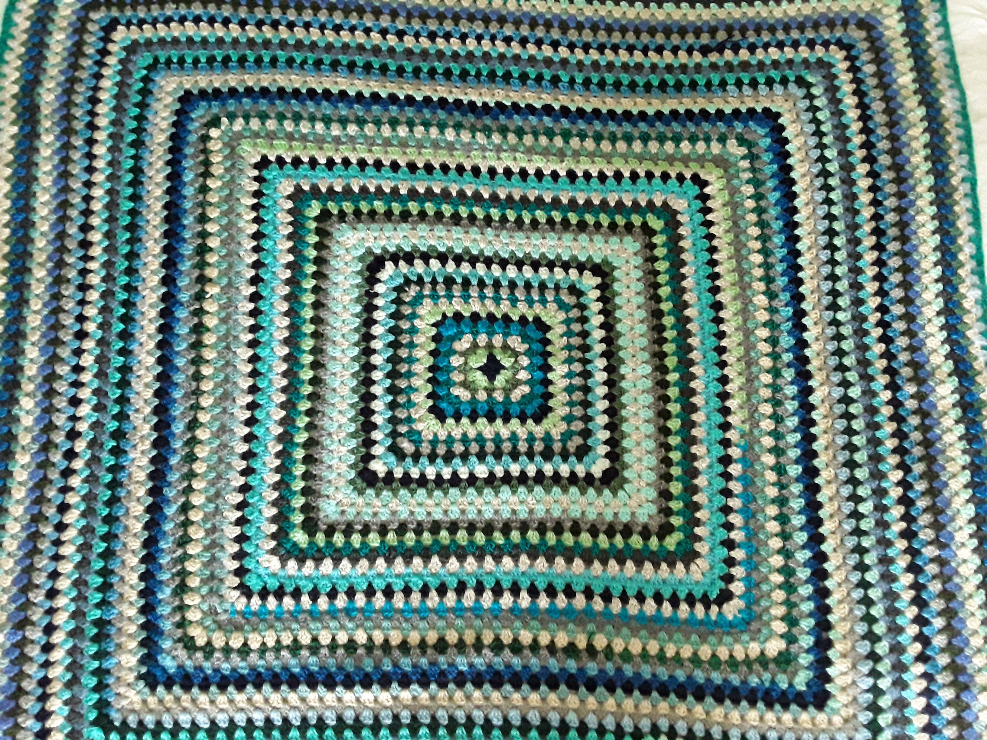 Vintage crochet plaid