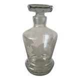 Small carafe in blown cut glass with engraved decoration of vine leaves and grapes, threaded stopper