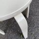 Tabouret en bois massif peint en beige