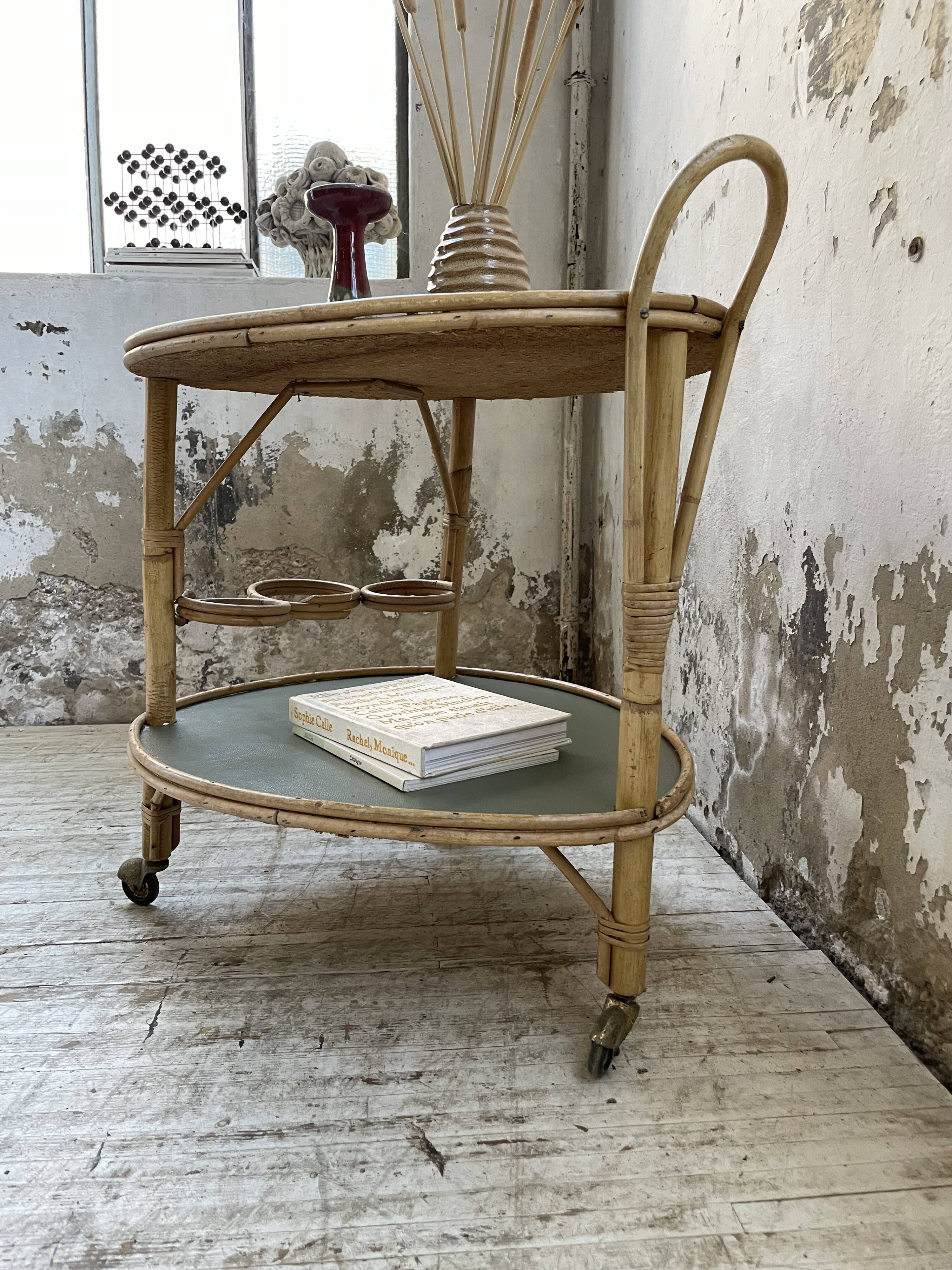 Desserte, table roulante en rotin années 60