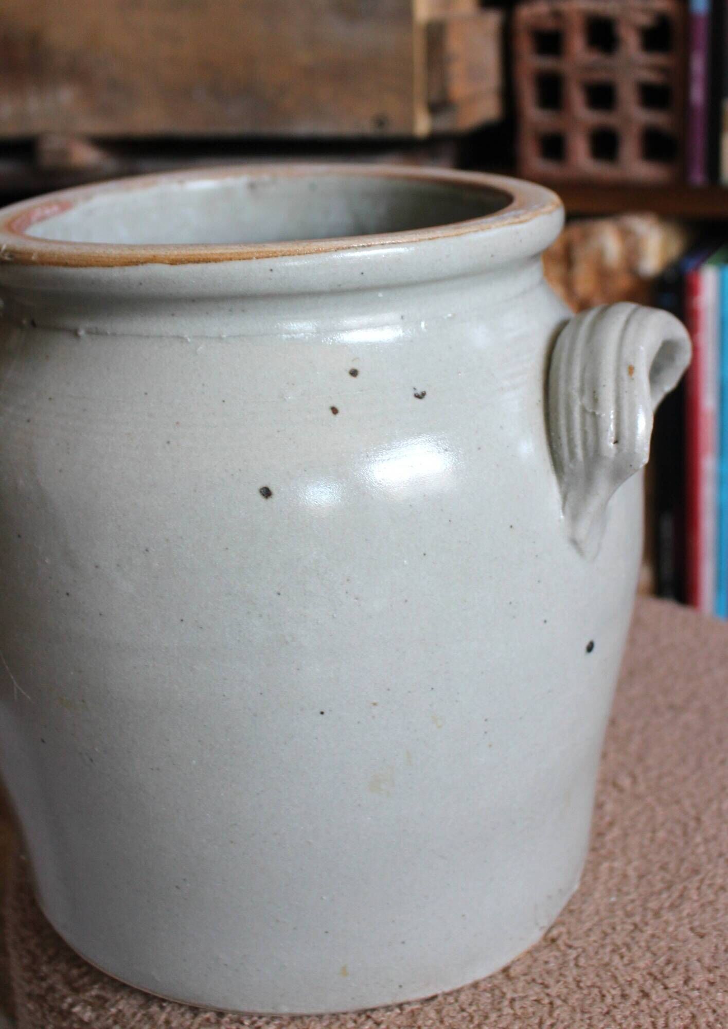 Large vase glazed stoneware in greige.