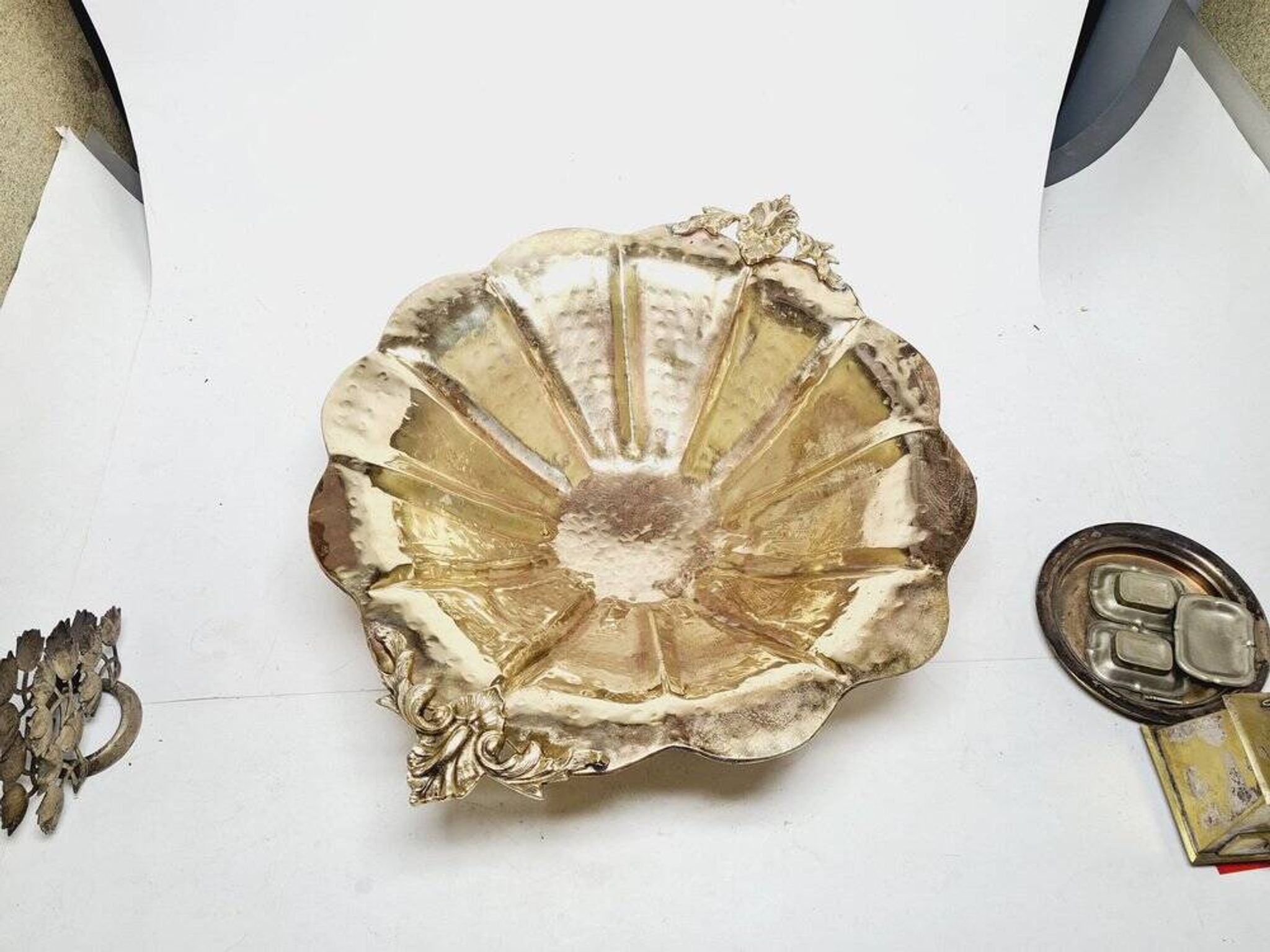 Art Deco hammered bowl on stand, Germany, 1930s