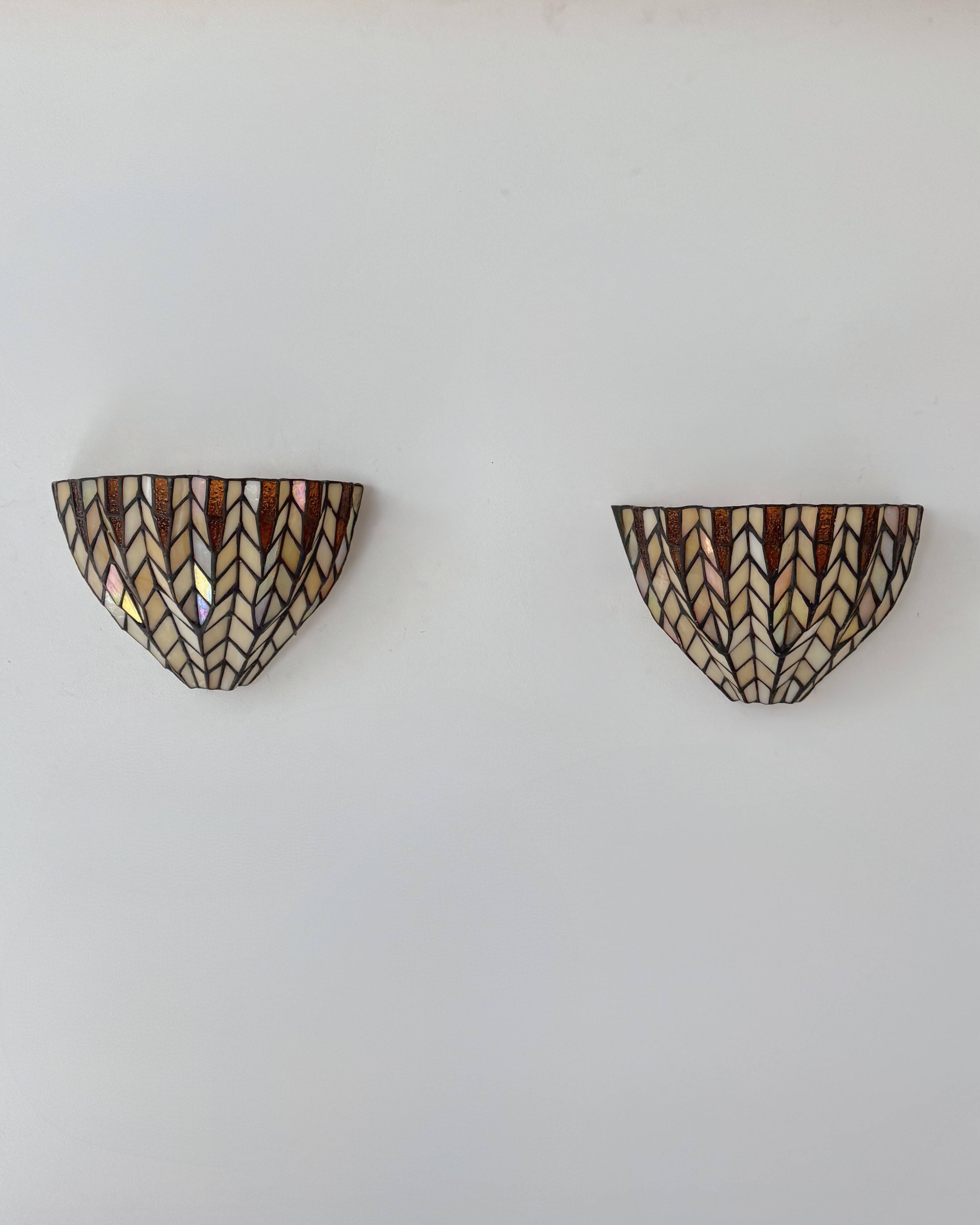 Pair of vintage "stained glass" wall lights in copper and glass, France, 1970.