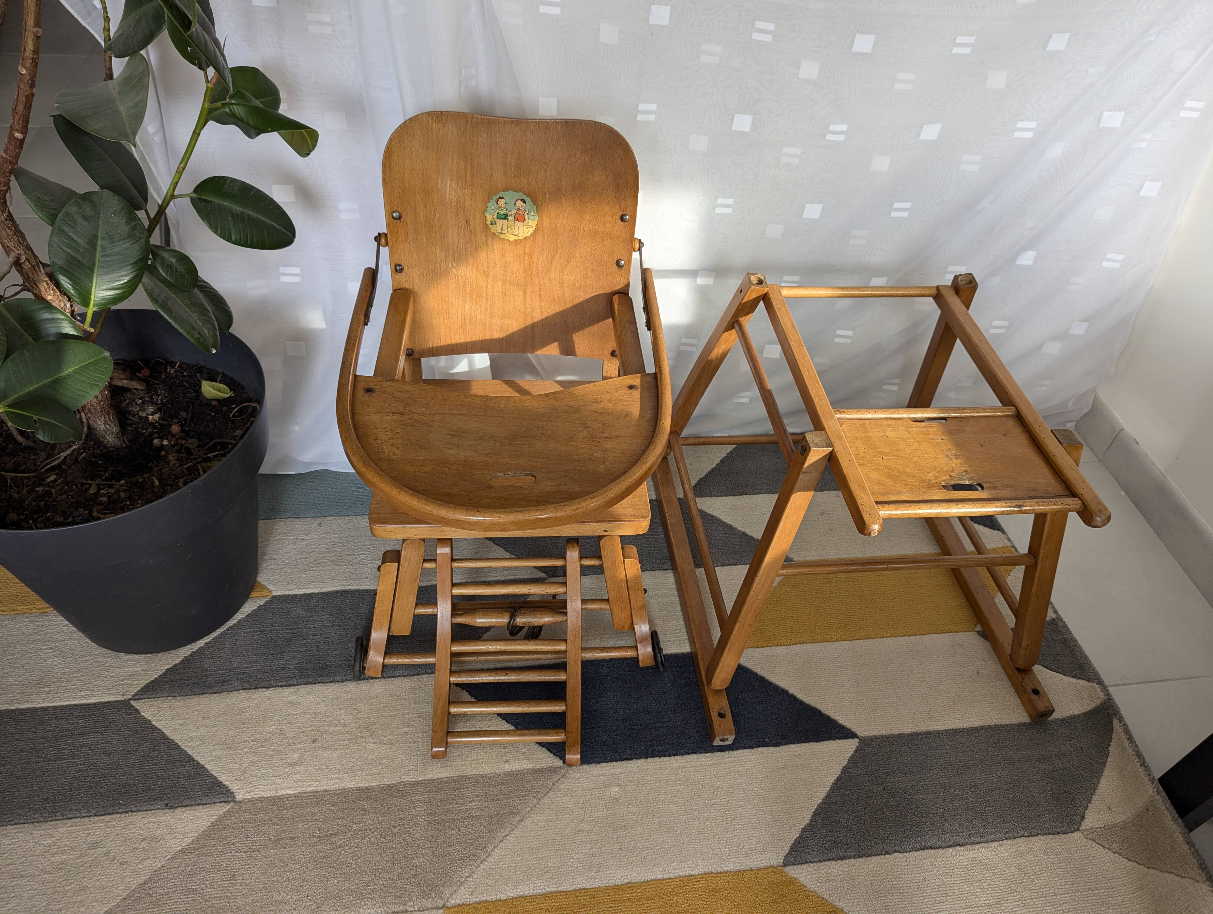 Chaise haute ancienne bébé vintage années 40