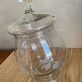 Engraved flower candy box