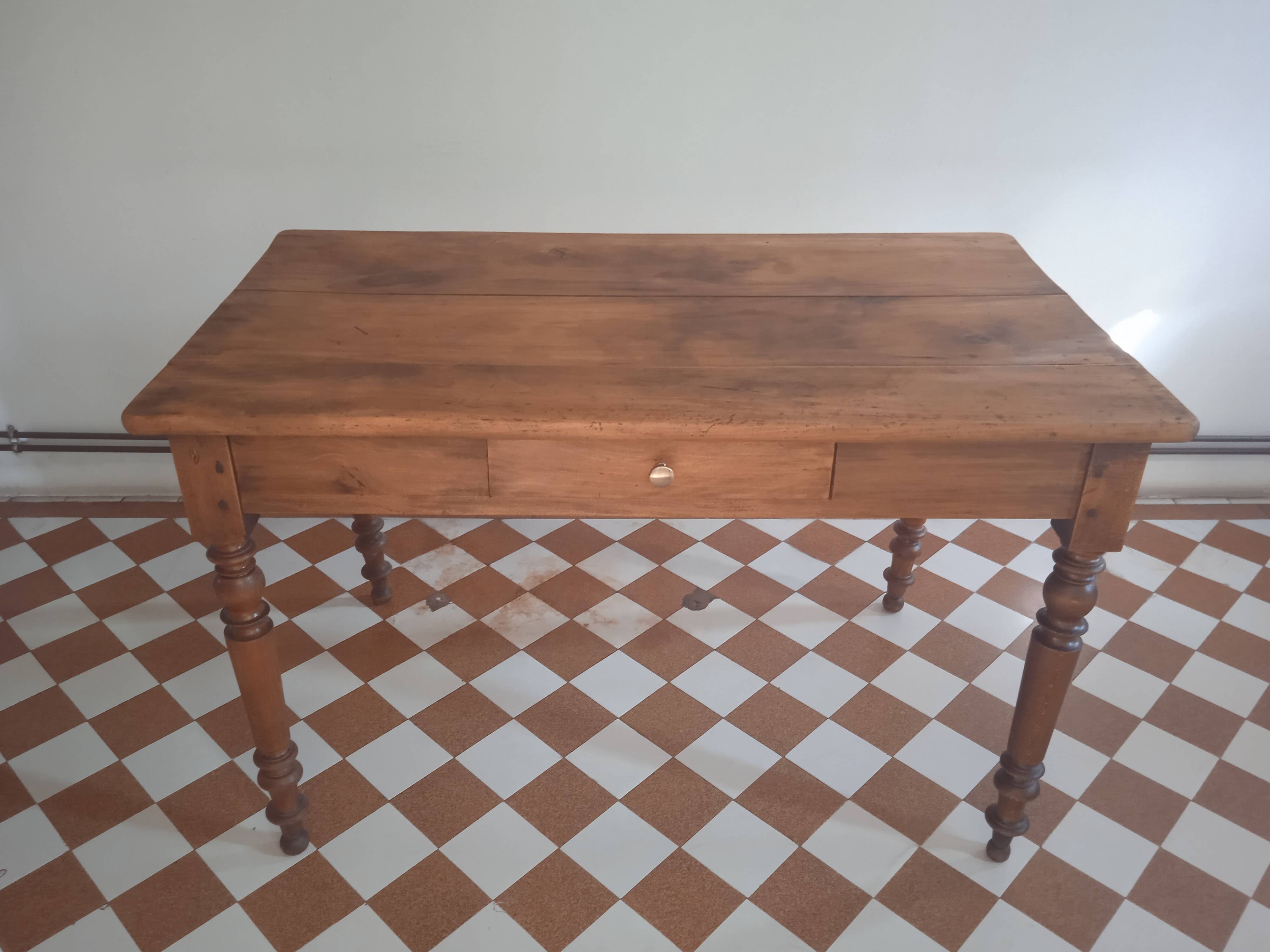 Farmhouse table