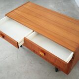 Buffet danois en teck par Denka, années 1970