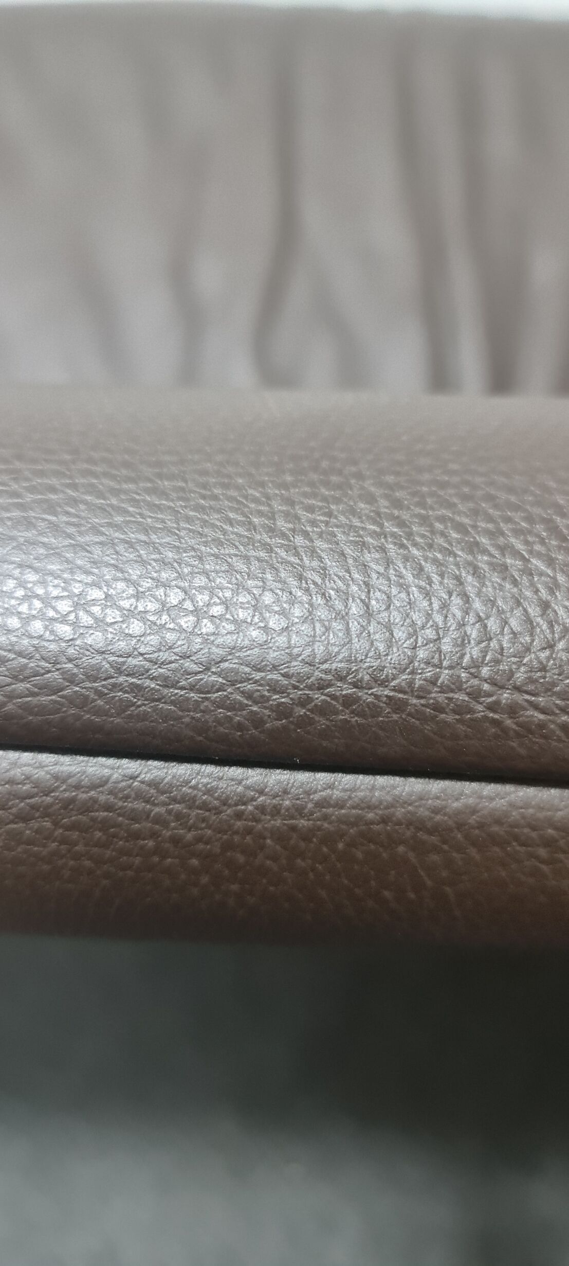 Vintage Swiss 2 seater leather sofa by De Sede model DS 2011