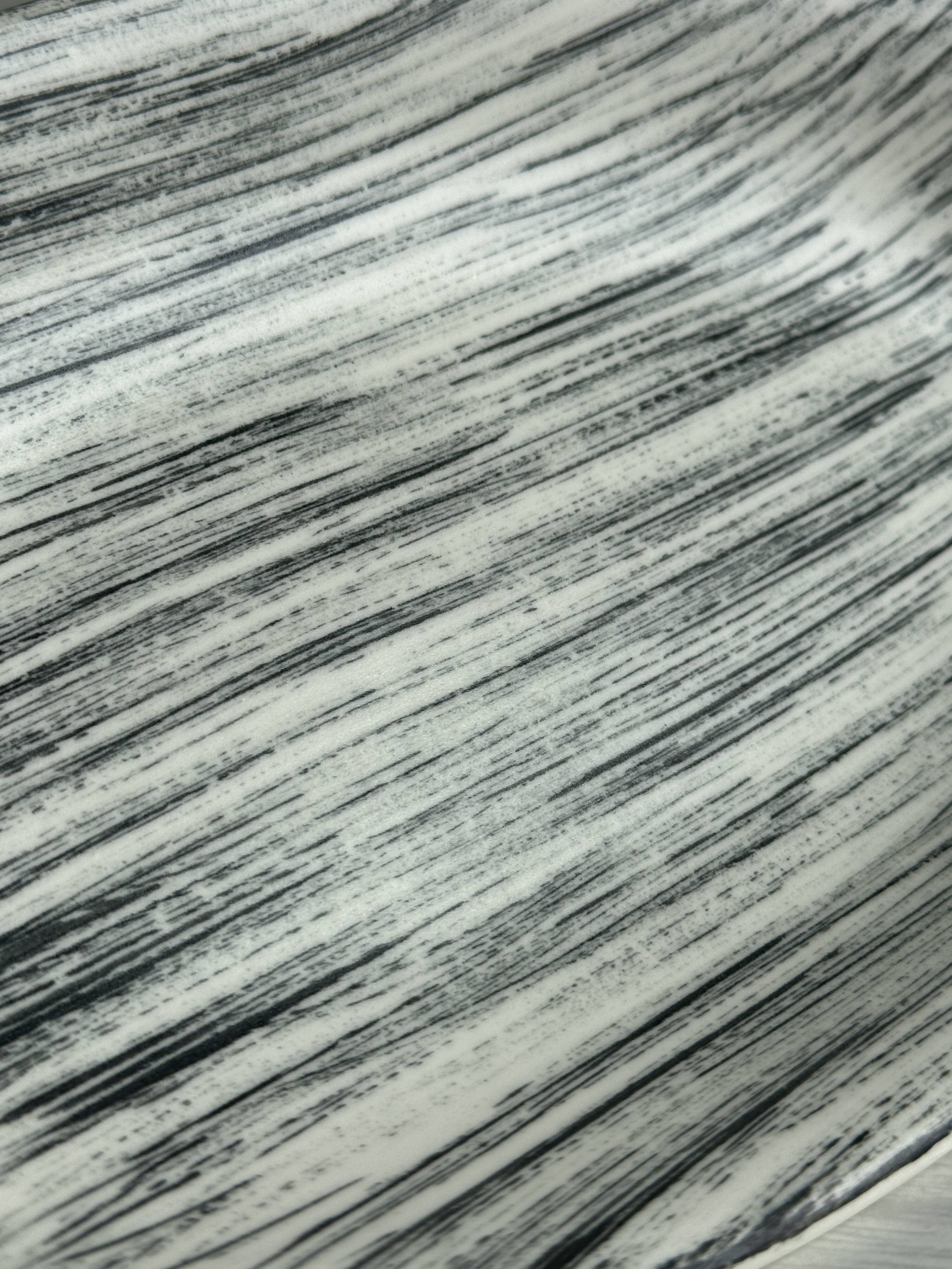 Vide poche, petit plat design noir et blanc Salins France.