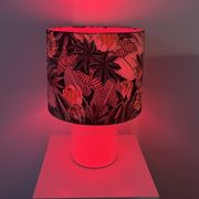 Roomlight studio: modell layer modulares leuchtenkonzept aus zwei zylindern
