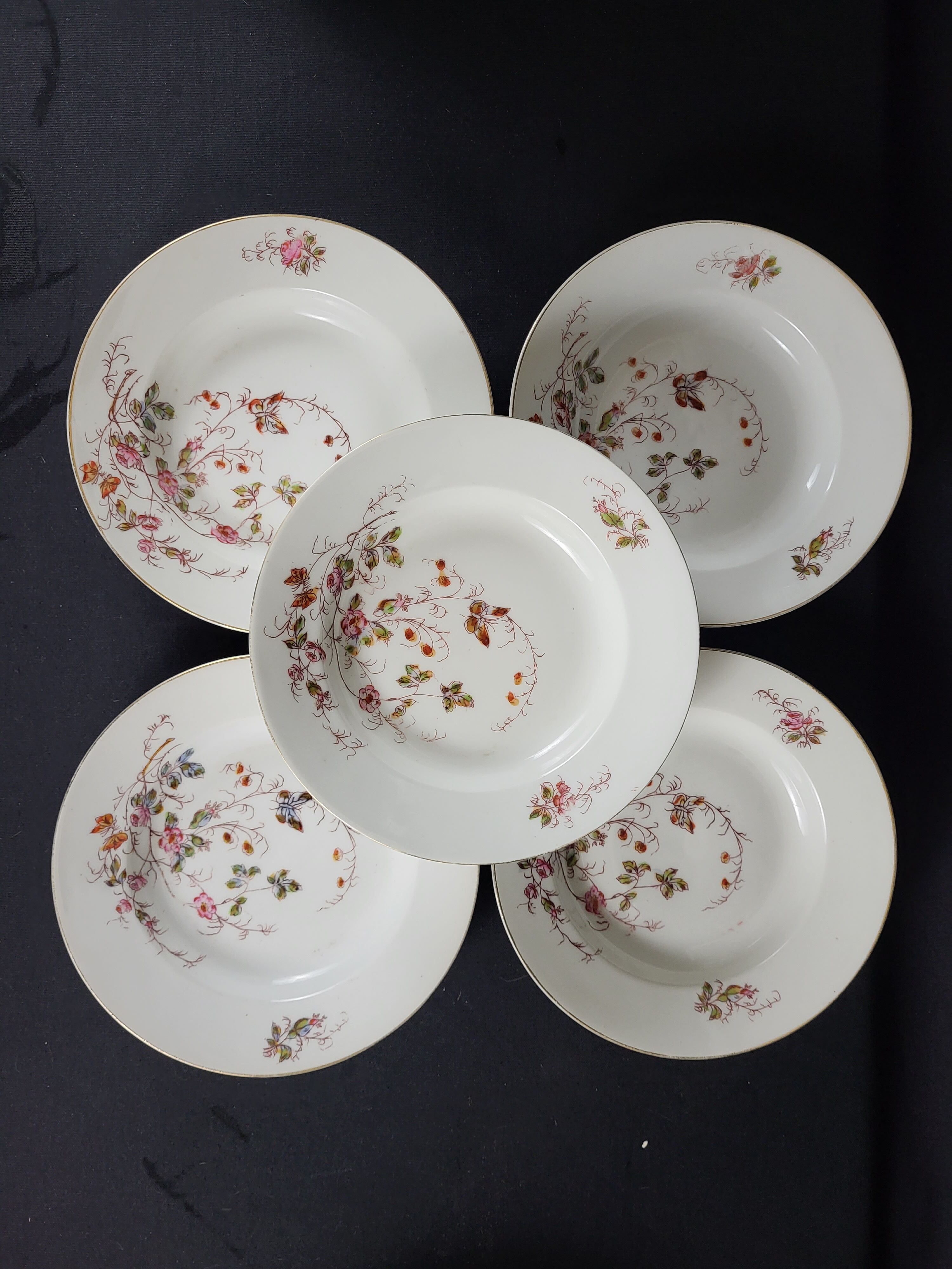 Porcelain table service Paris "à la ville St Denis" - New products