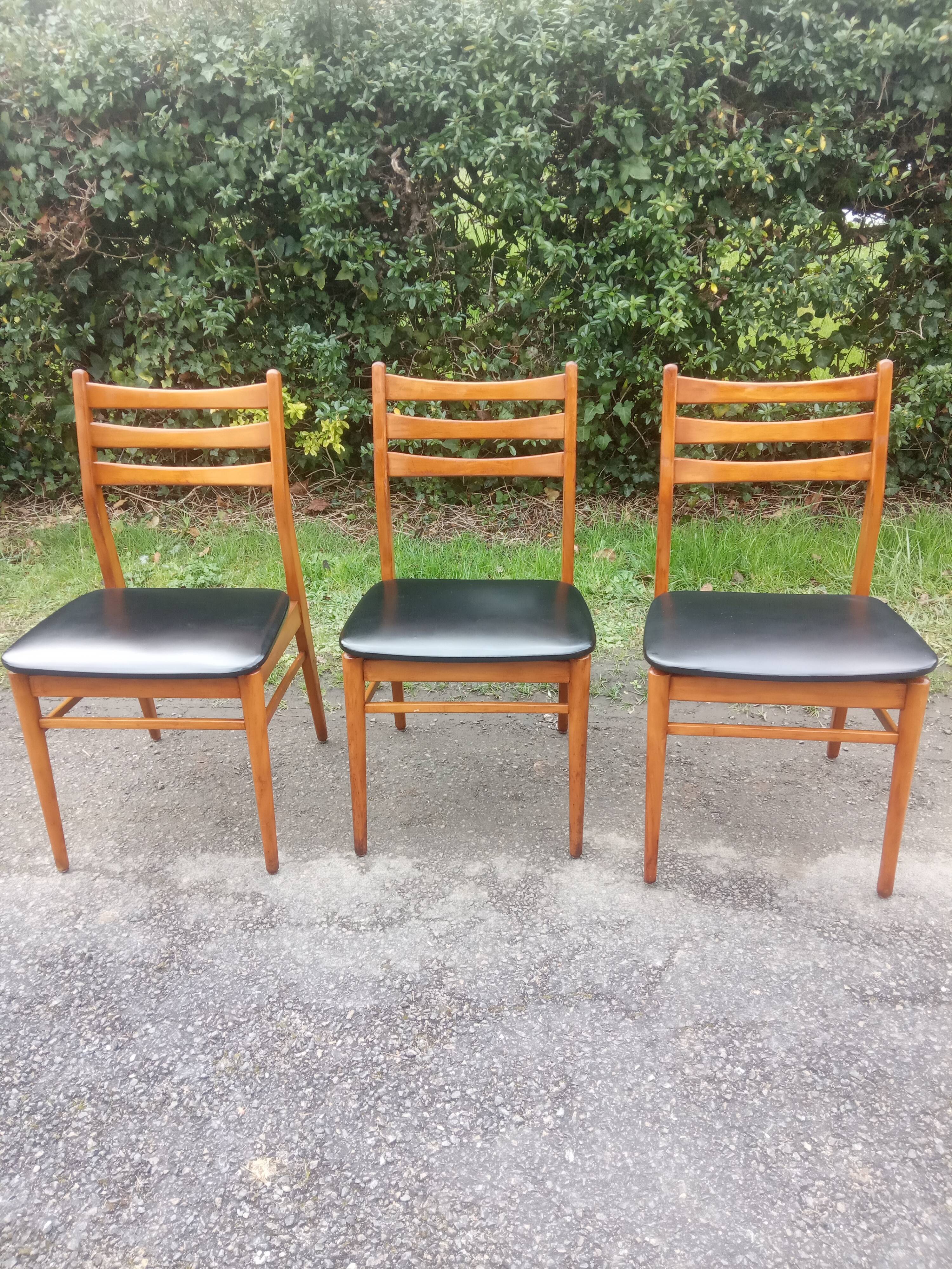 Lot de 3 chaises style scandinave