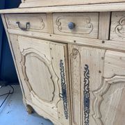 Louis XV buffet in raw wood