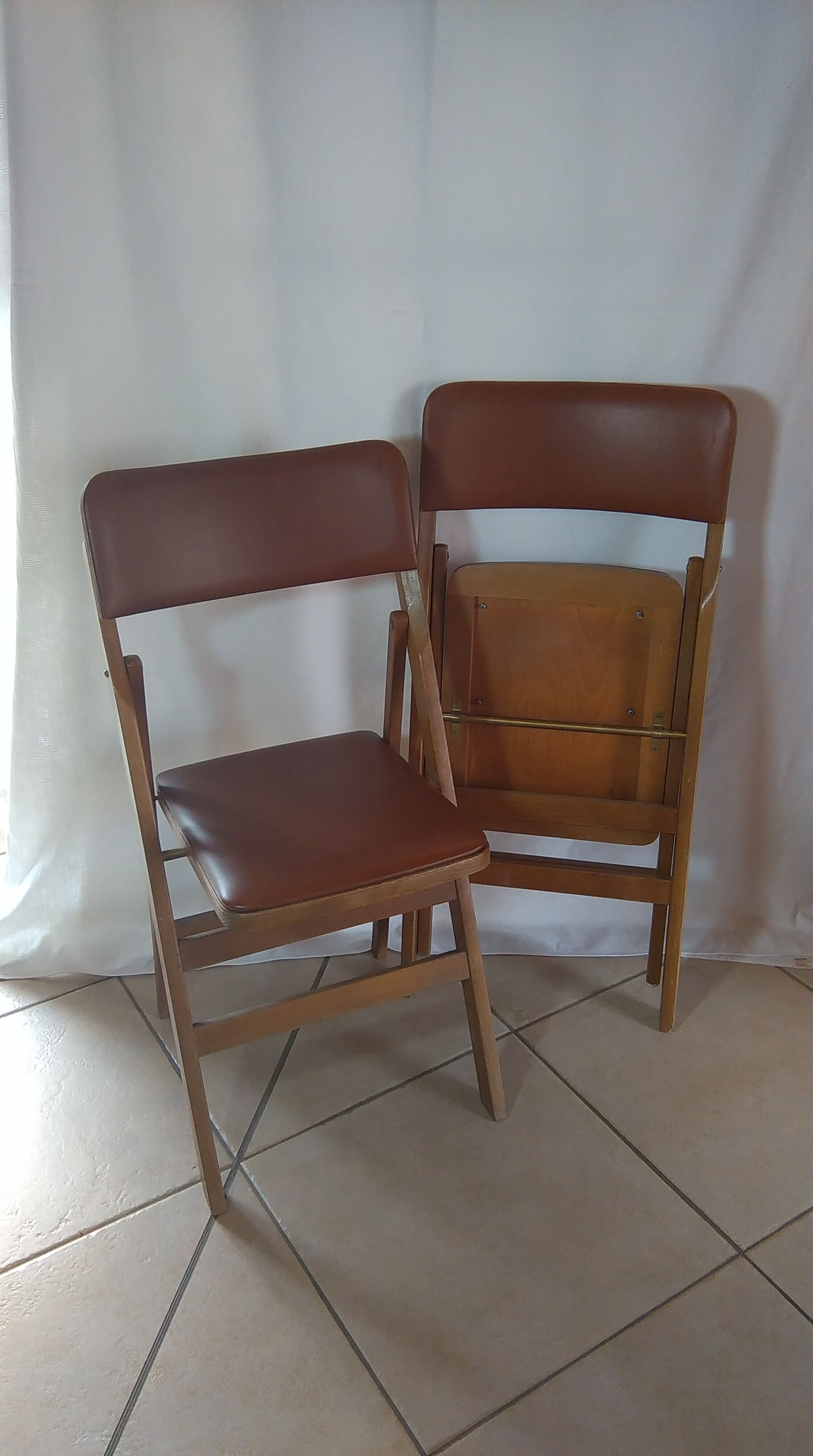 Paire de chaises des années 70
