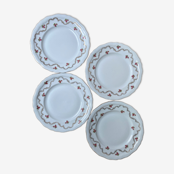 Set of 4 flat porcelain plates