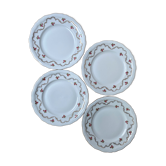 Set of 4 flat porcelain plates