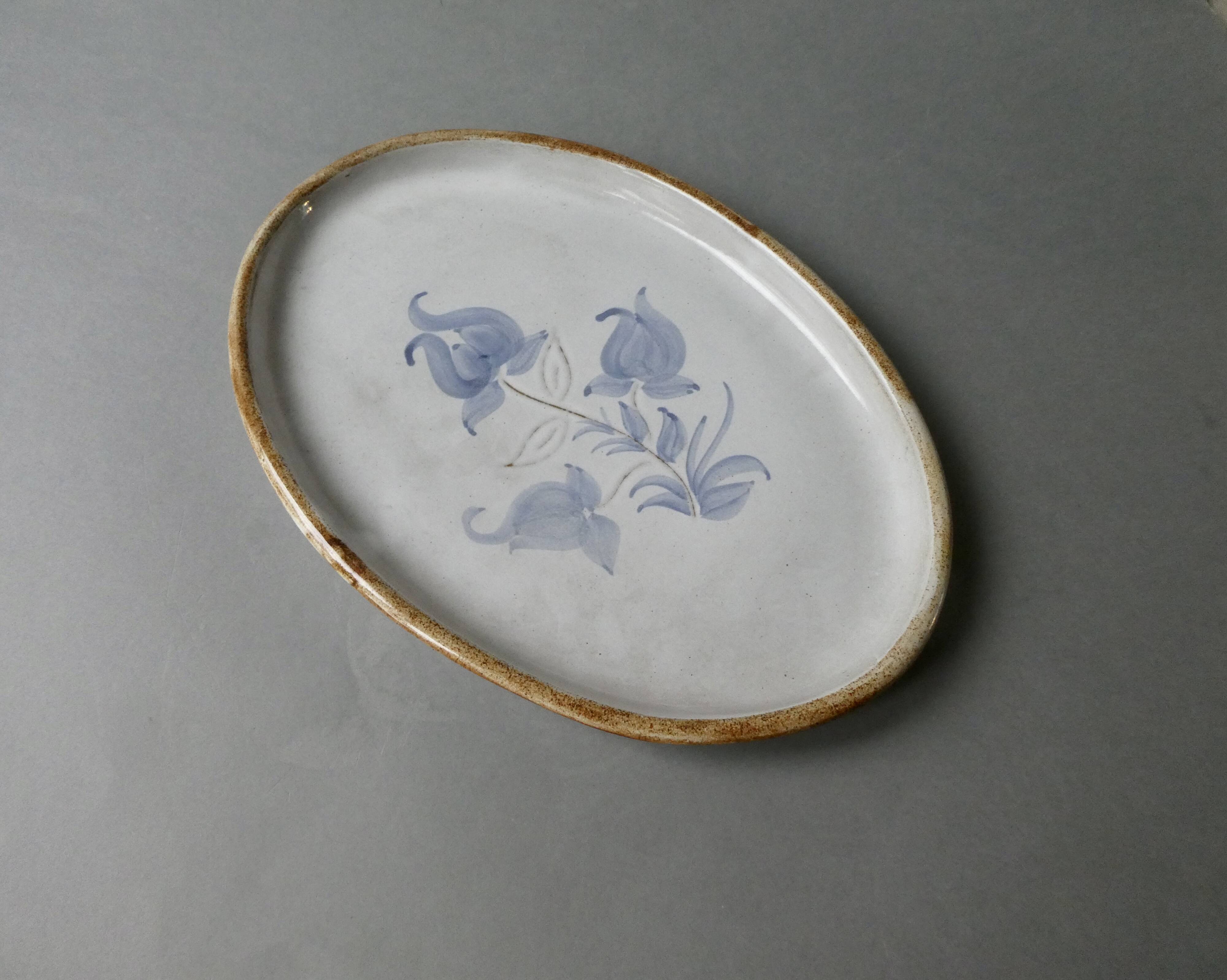 Oval dish signed Chantal and Thierry Robert, Poncé sur Loir