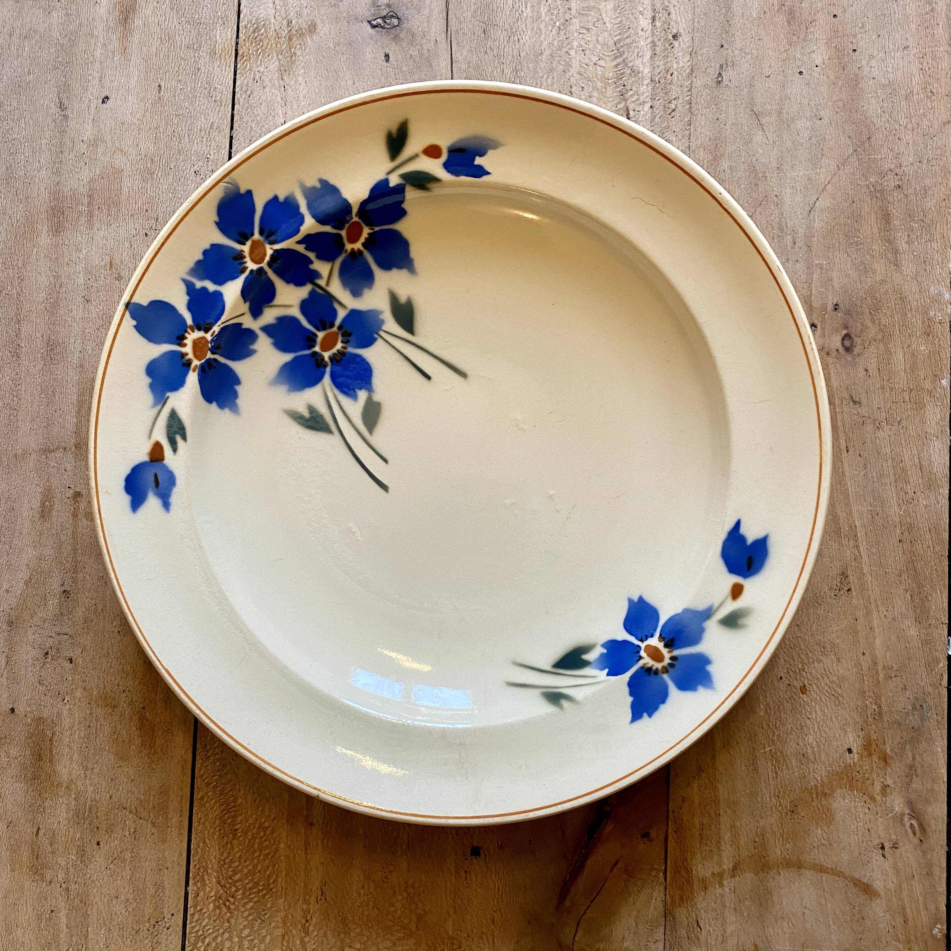 Vintage Moulin des Loups dish