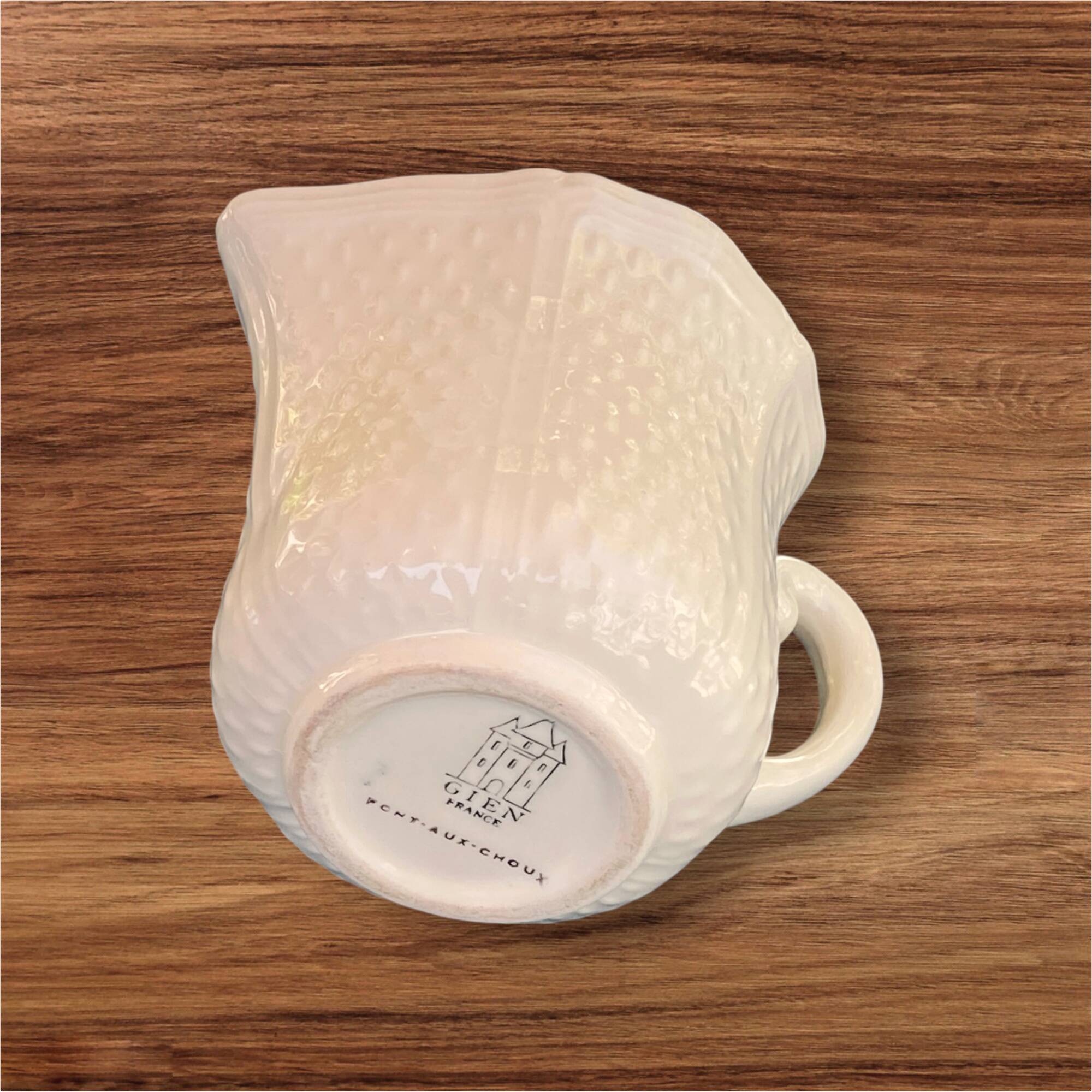 Gien earthenware milk jug/creamer with "Pont aux choux" (Cabbage Bridge) and "Grain de Riz" (Rice Grain) decoration