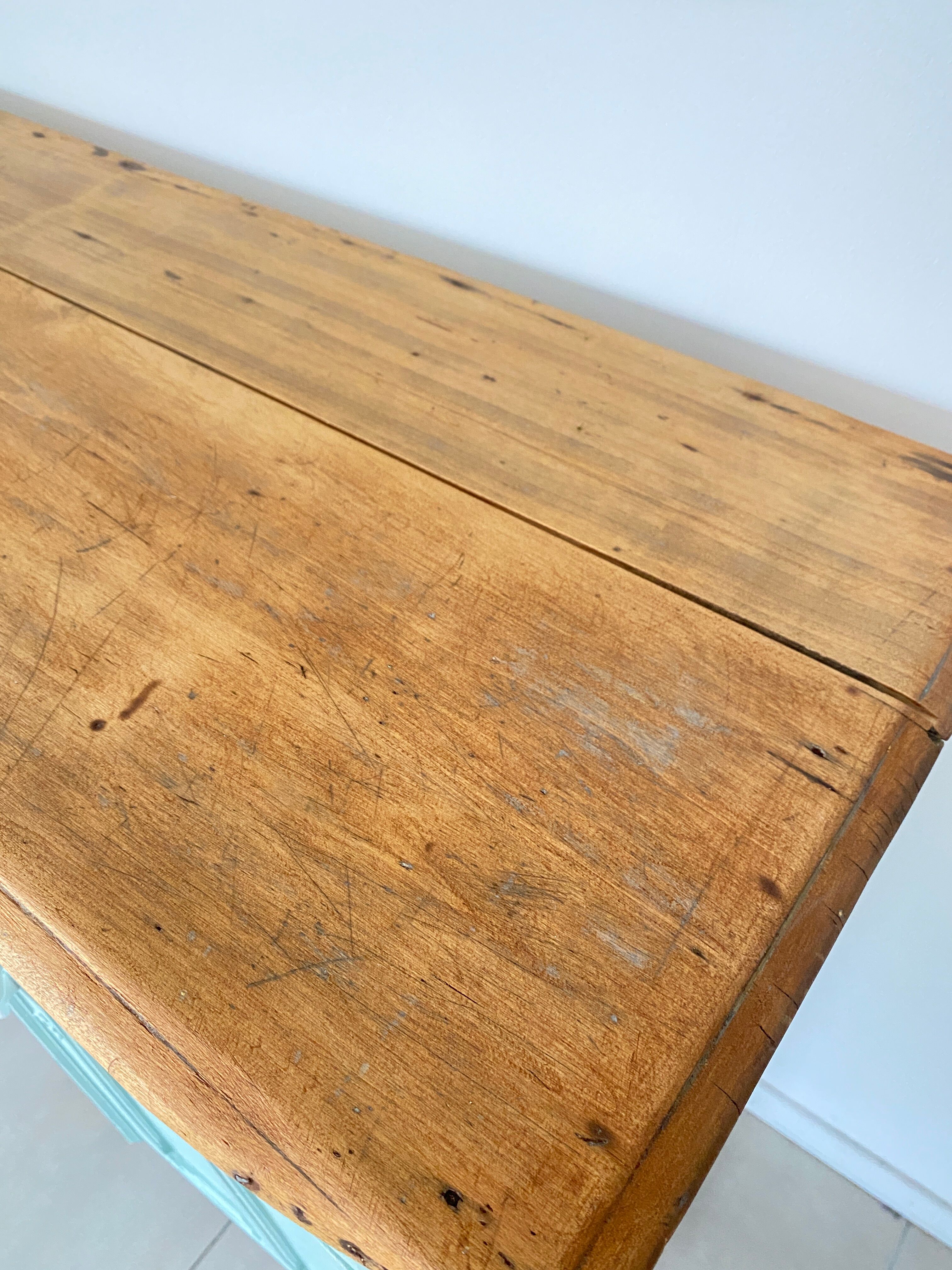 Parisian buffet green mint