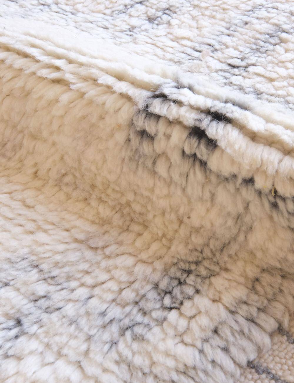 Beni MRirt Contemporary Rug - 304 x 209 cm