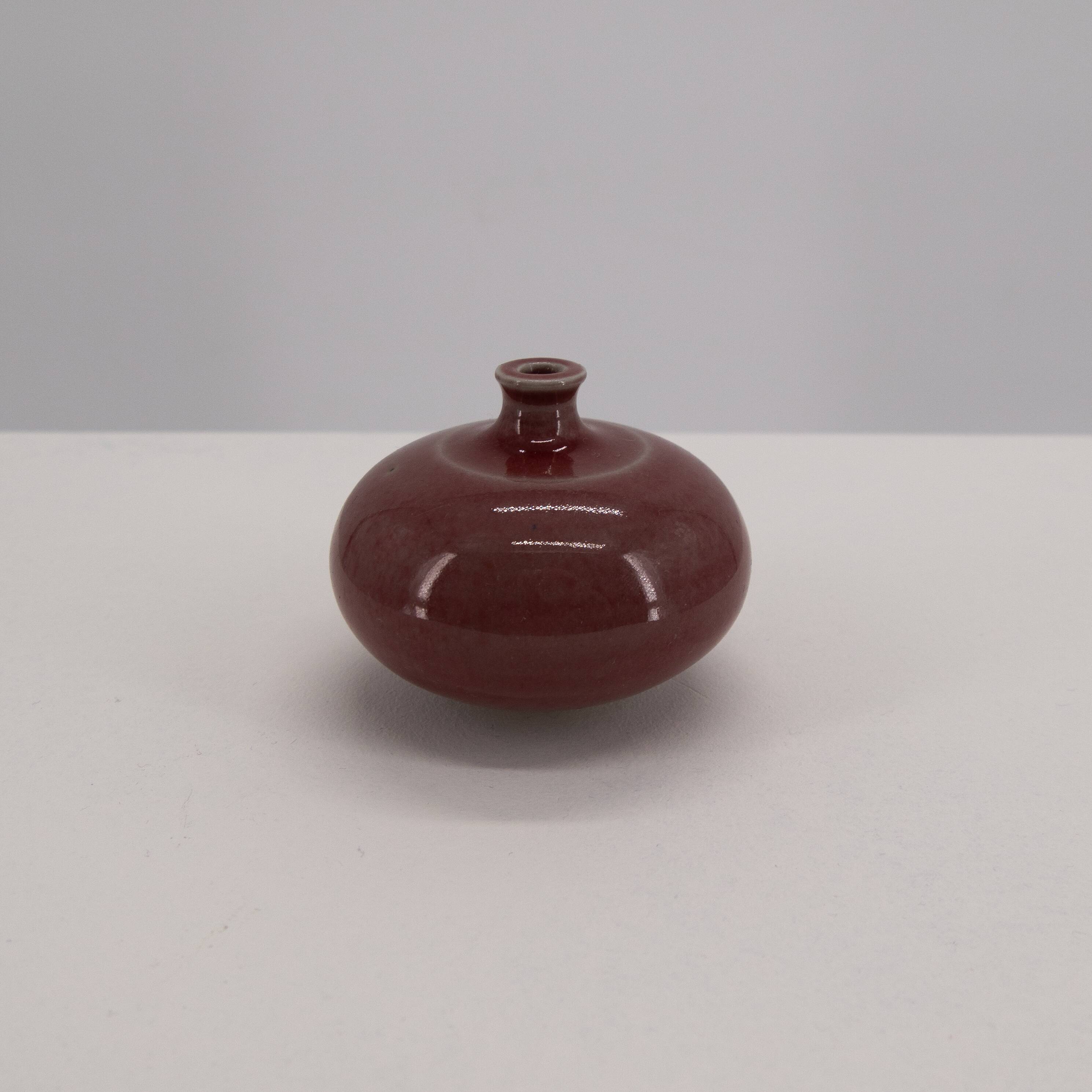 Vase en grès porcelainique par robert deblander