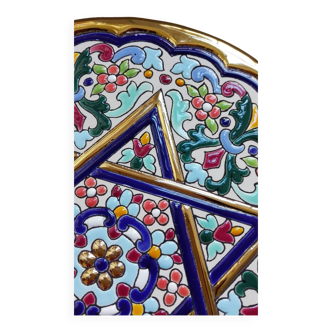 Enameled plate