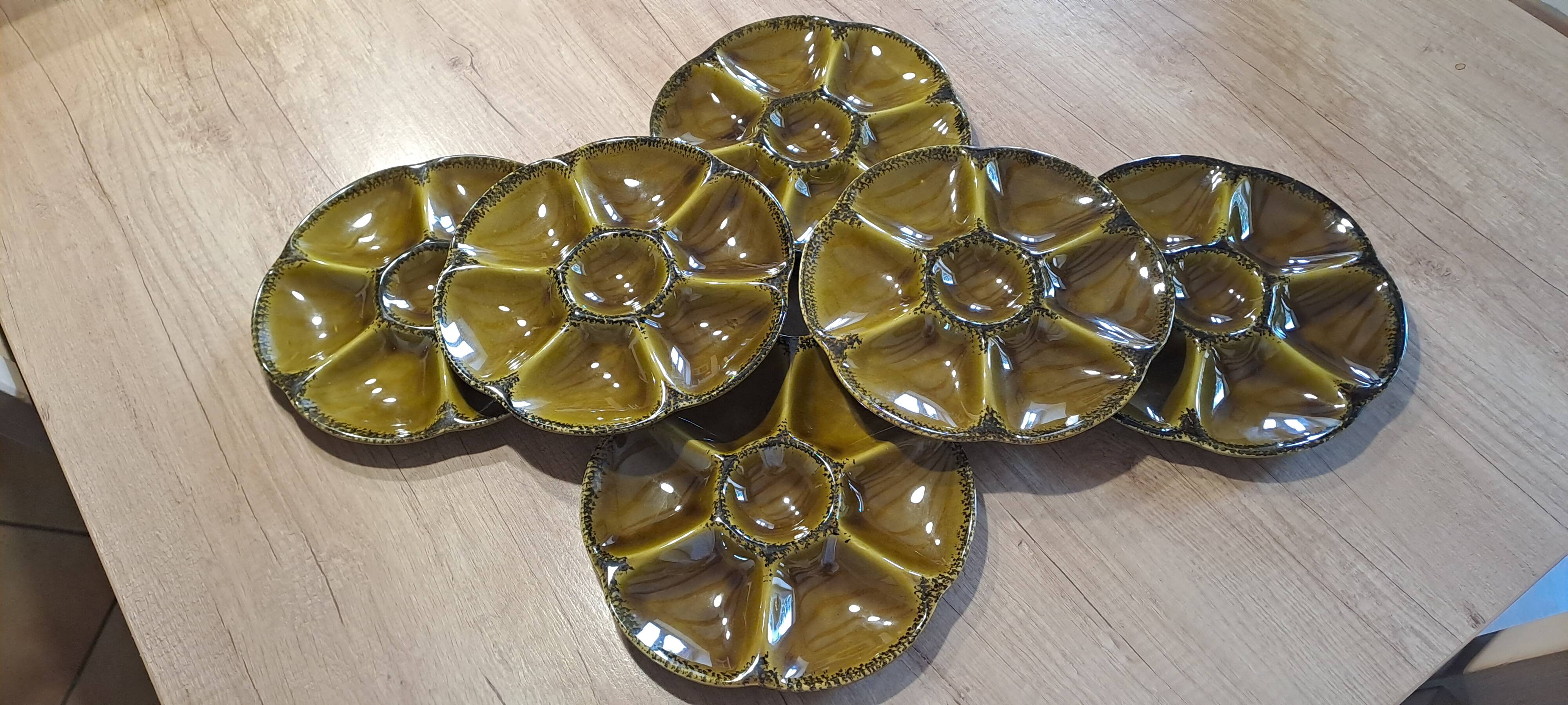 Gien earthenware oyster plates