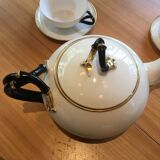 Service to tea by Richard Ginore