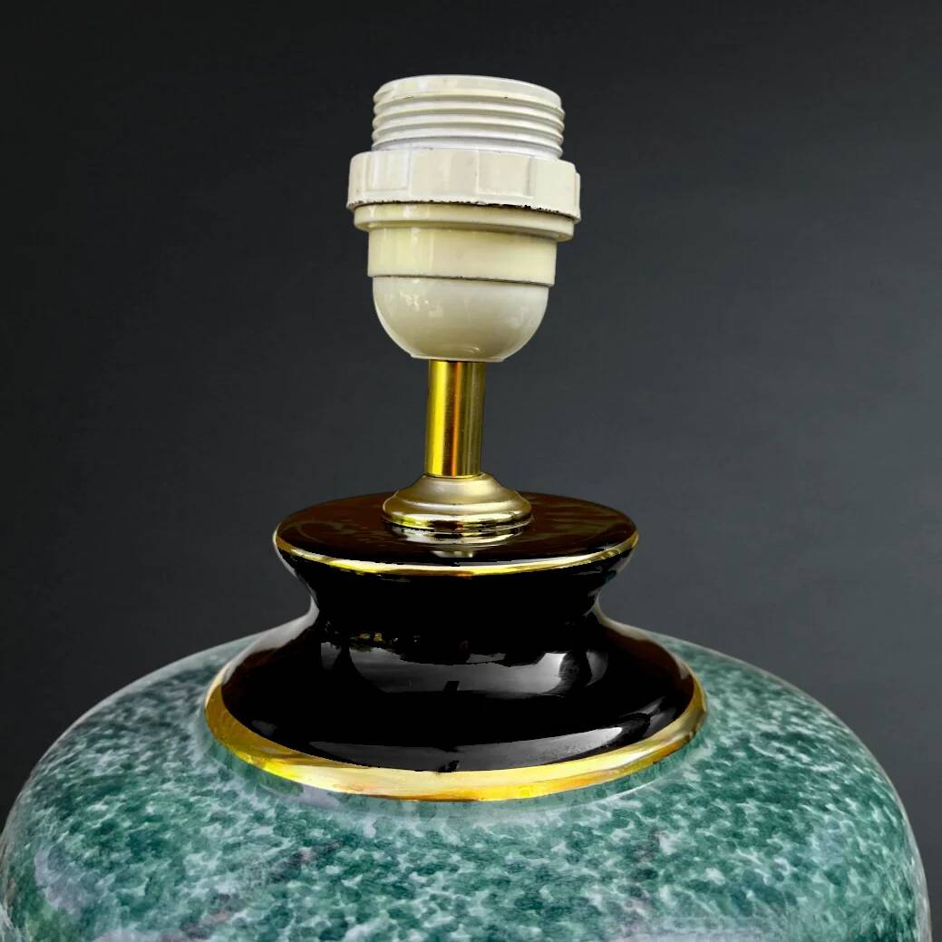 Pied de lampe en céramique verte mouchetée noire et dorée années 70 style Hollywood Regency