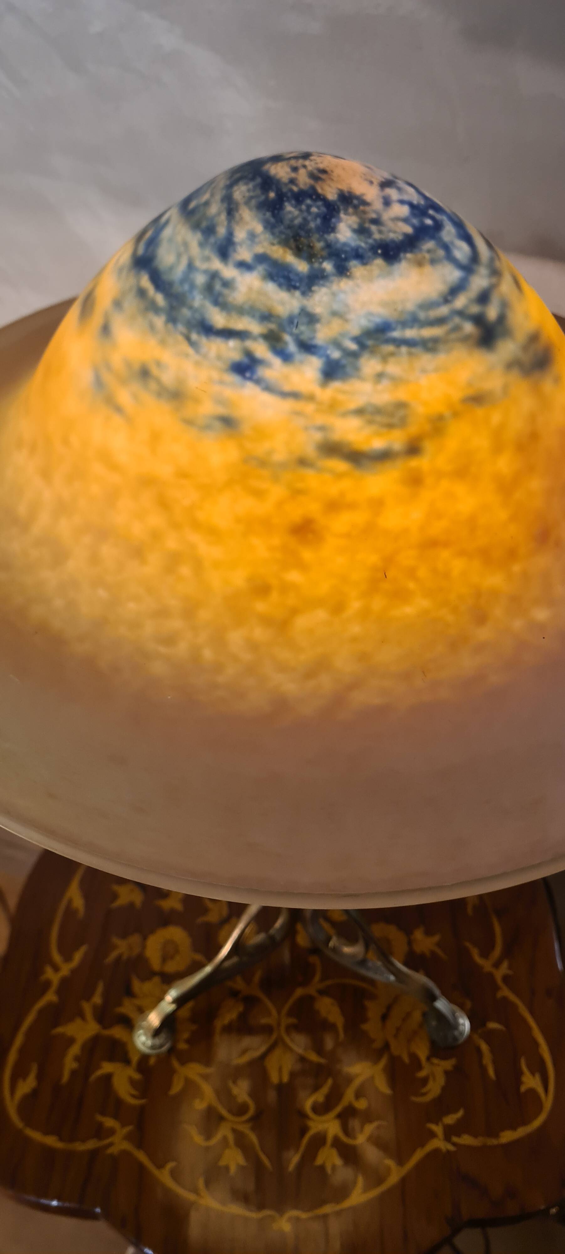 Art Nouveau lamp, chiseled bronze, old Majorel style base, signed glass paste basin 57x38